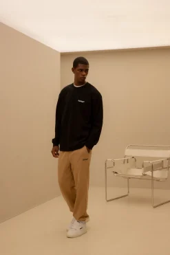 ESSENTIAL LOGO OVER FIT LONG SLEEVE OVER FIT T-SHIRTS