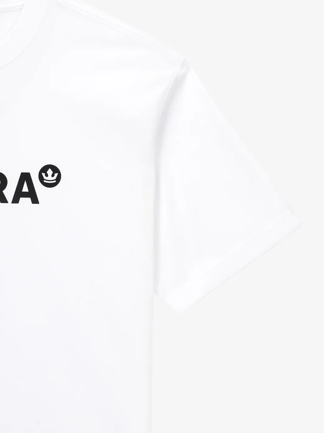 ESSENTIAL MEDIUM LETTERING LOGO BASIC T-SHIRTS