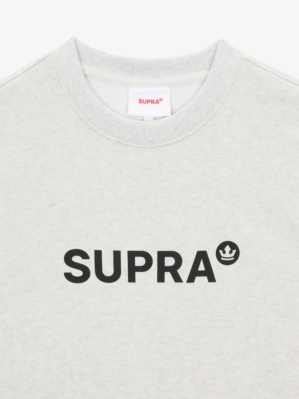 ESSENTIAL MEDIUM LOGO BASIC SWEATSHIRTS