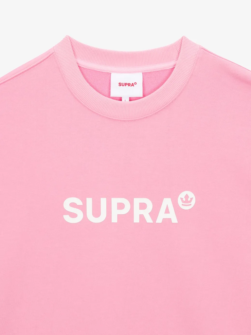 ESSENTIAL MEDIUM LOGO BASIC SWEATSHIRTS