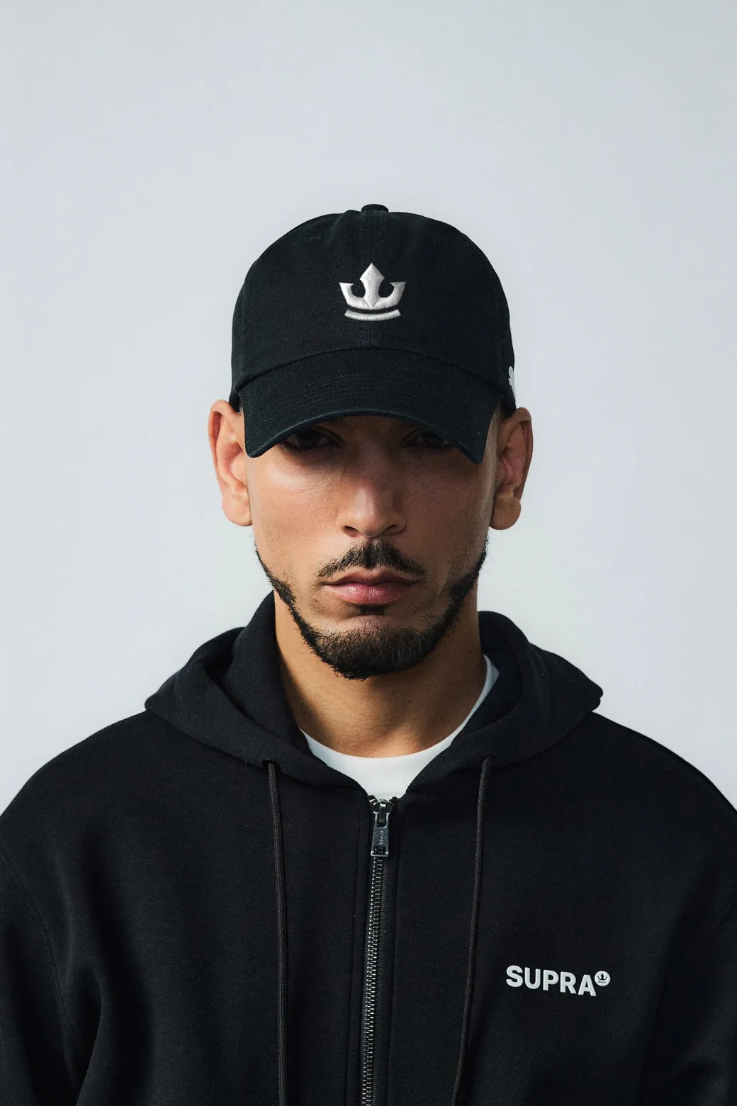 ESSENTIAL UNSTRUCTURED CROWN LOGO CAP