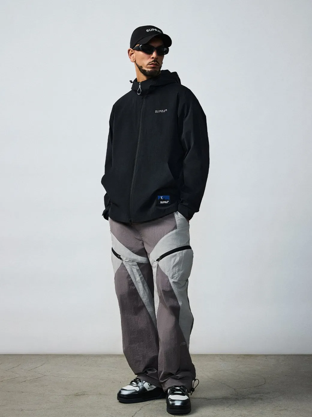 OUTDOOR POCKET OVERFIT WINDBREAKER