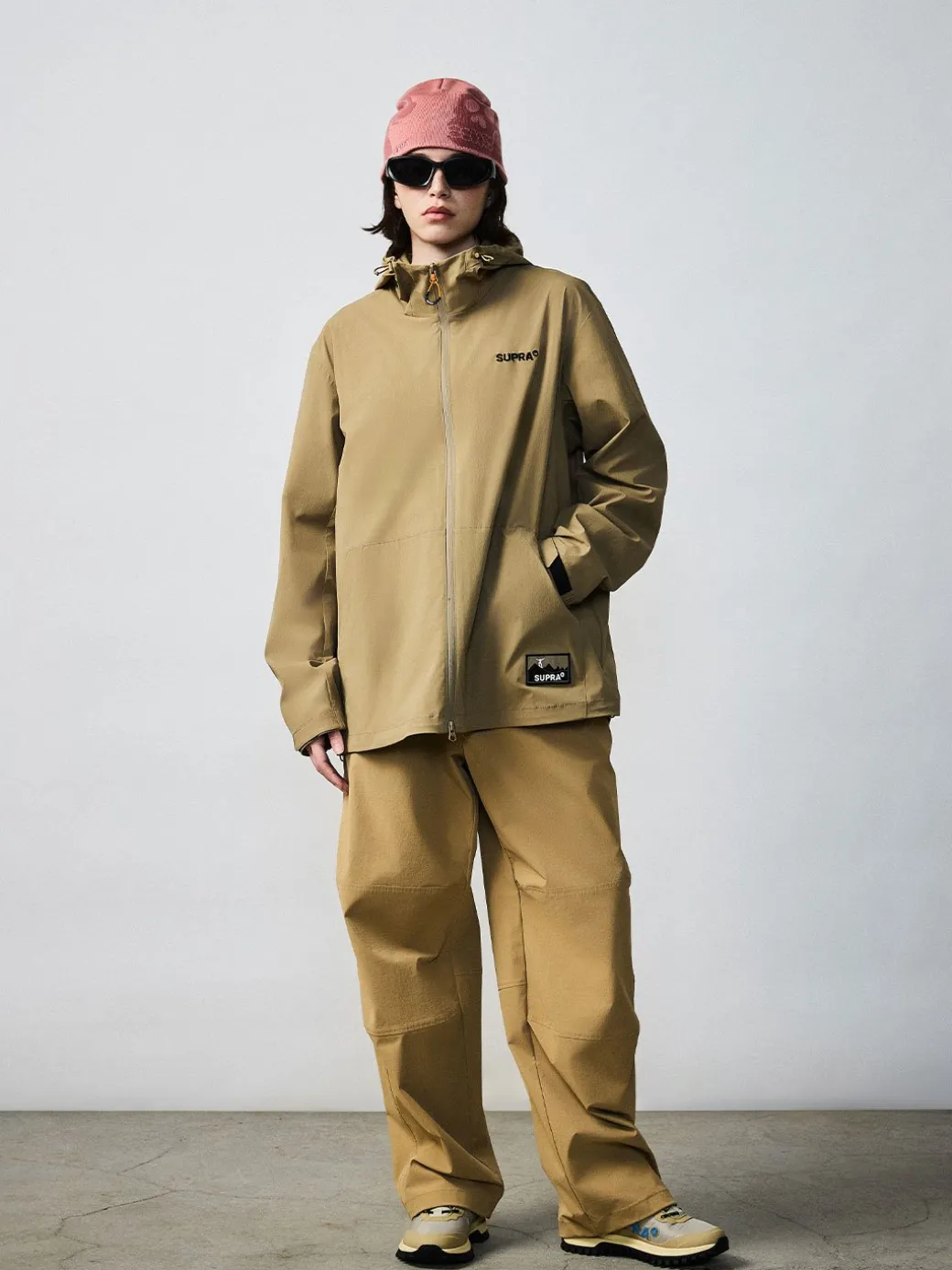OUTDOOR POCKET OVERFIT WINDBREAKER