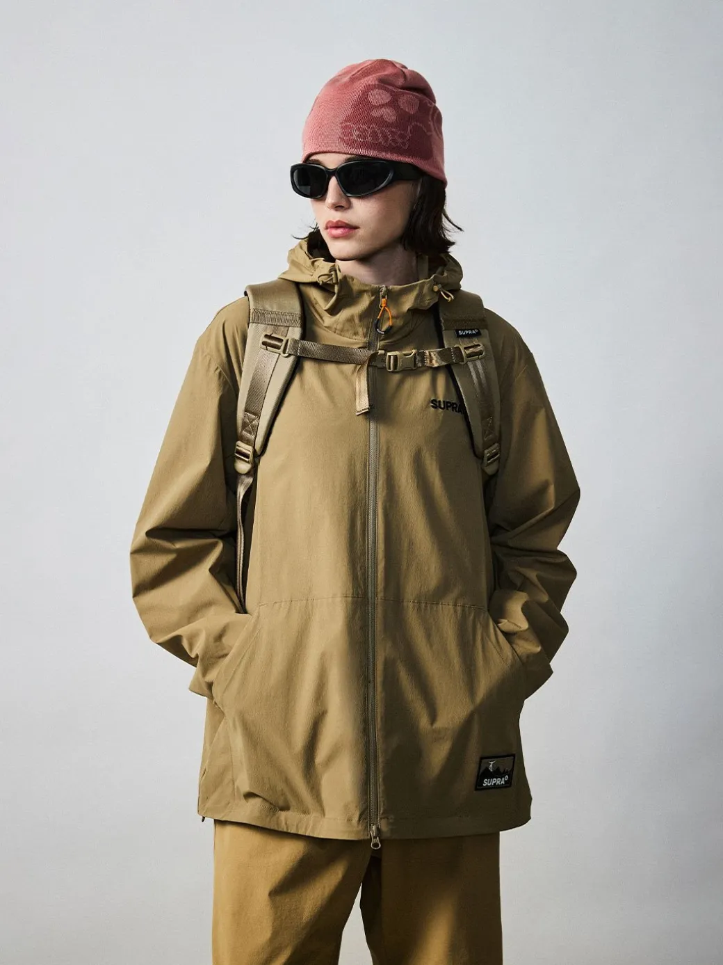 OUTDOOR POCKET OVERFIT WINDBREAKER