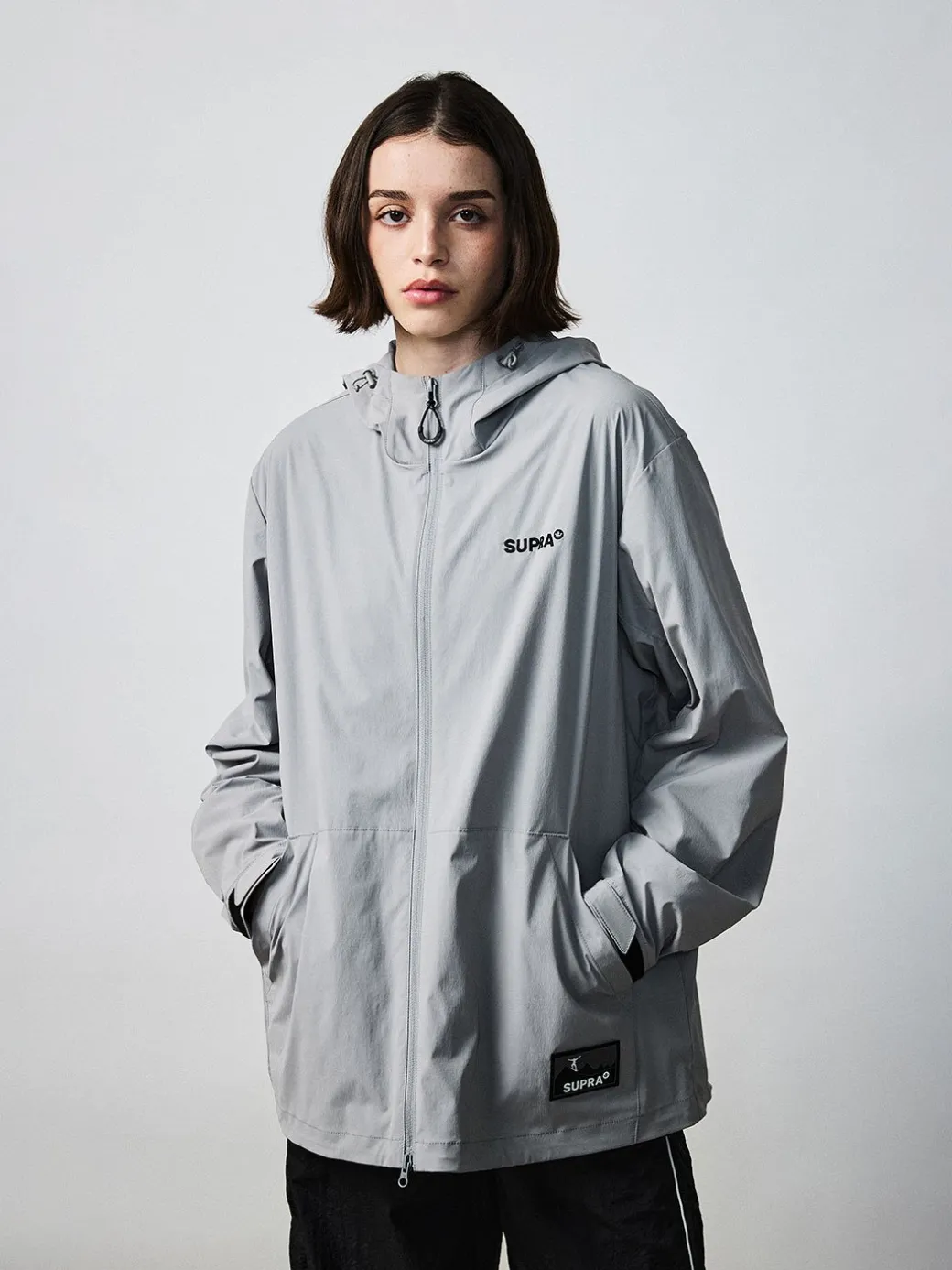 OUTDOOR POCKET OVERFIT WINDBREAKER
