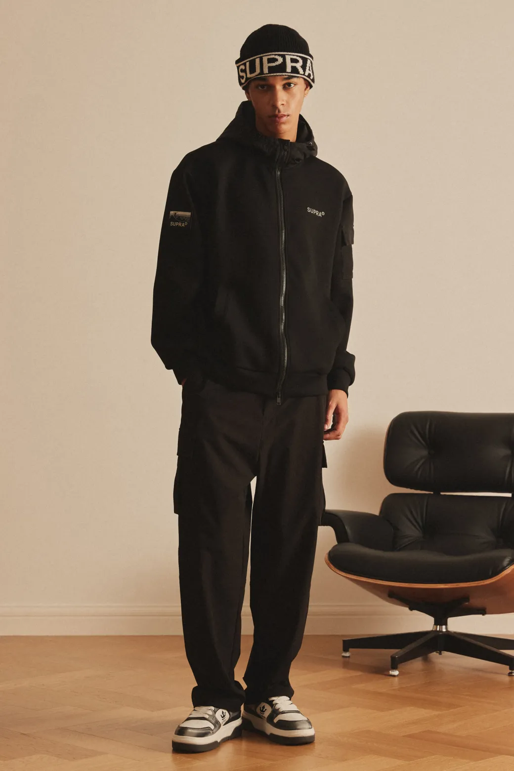 OUTDOOR WOVEN PATCH OVER FIT HOOD ZIP-UP