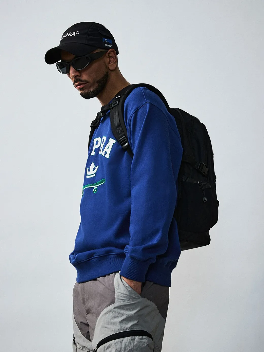 VARSITY ARCH LOGO SWEATSHIRTS