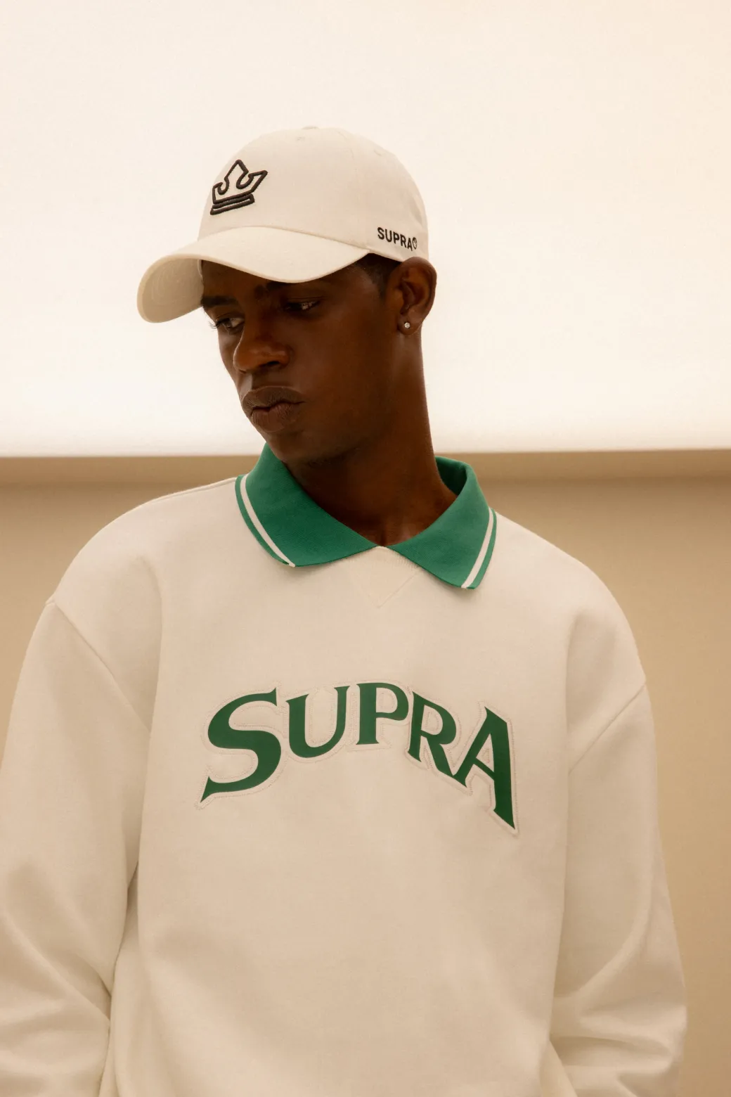 VARSITY STRUCTURED CROWN LOGO CAP