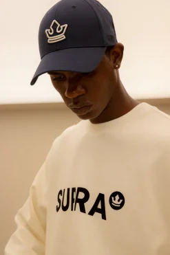 VARSITY STRUCTURED CROWN LOGO CAP