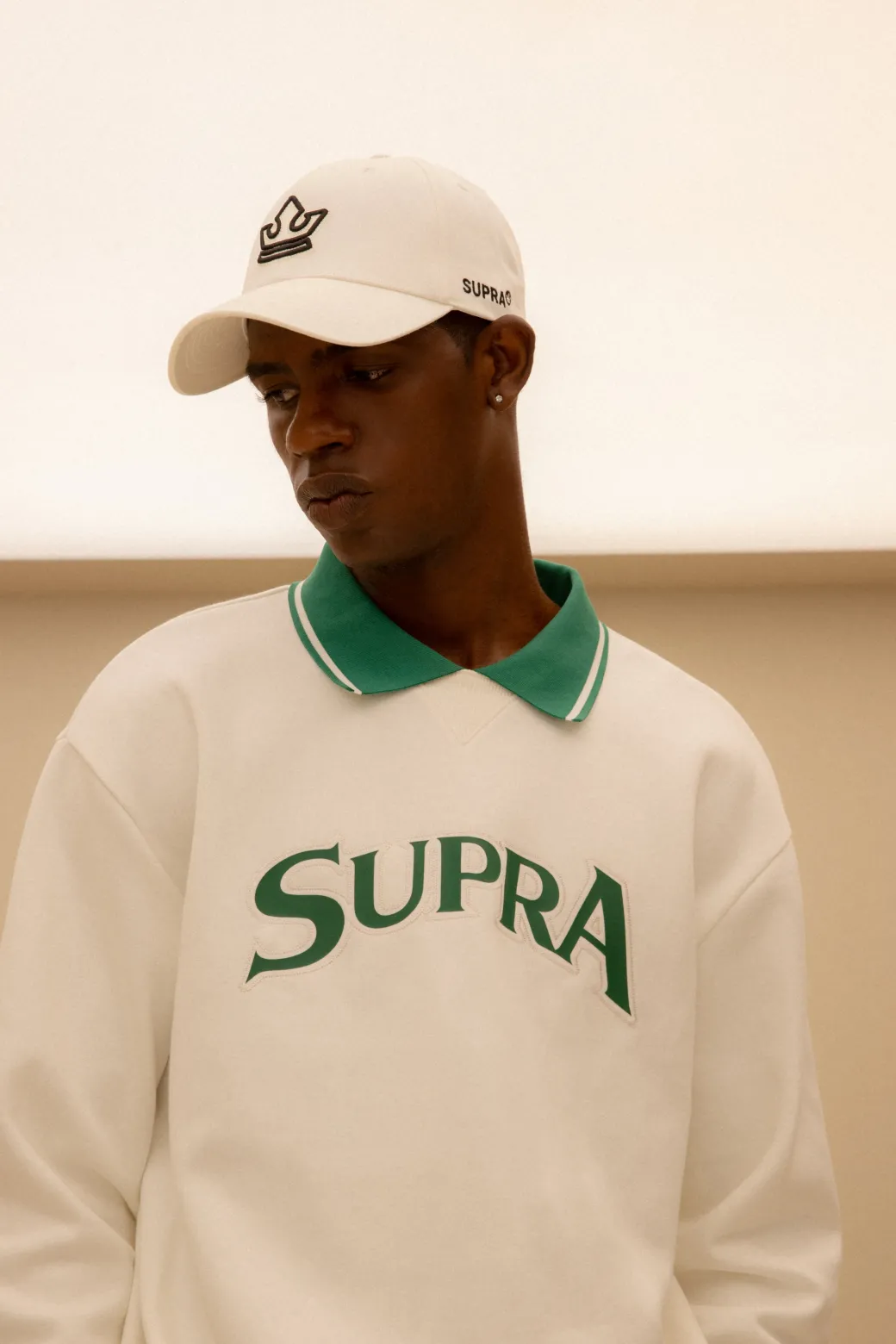 VARSITY STRUCTURED CROWN LOGO CAP