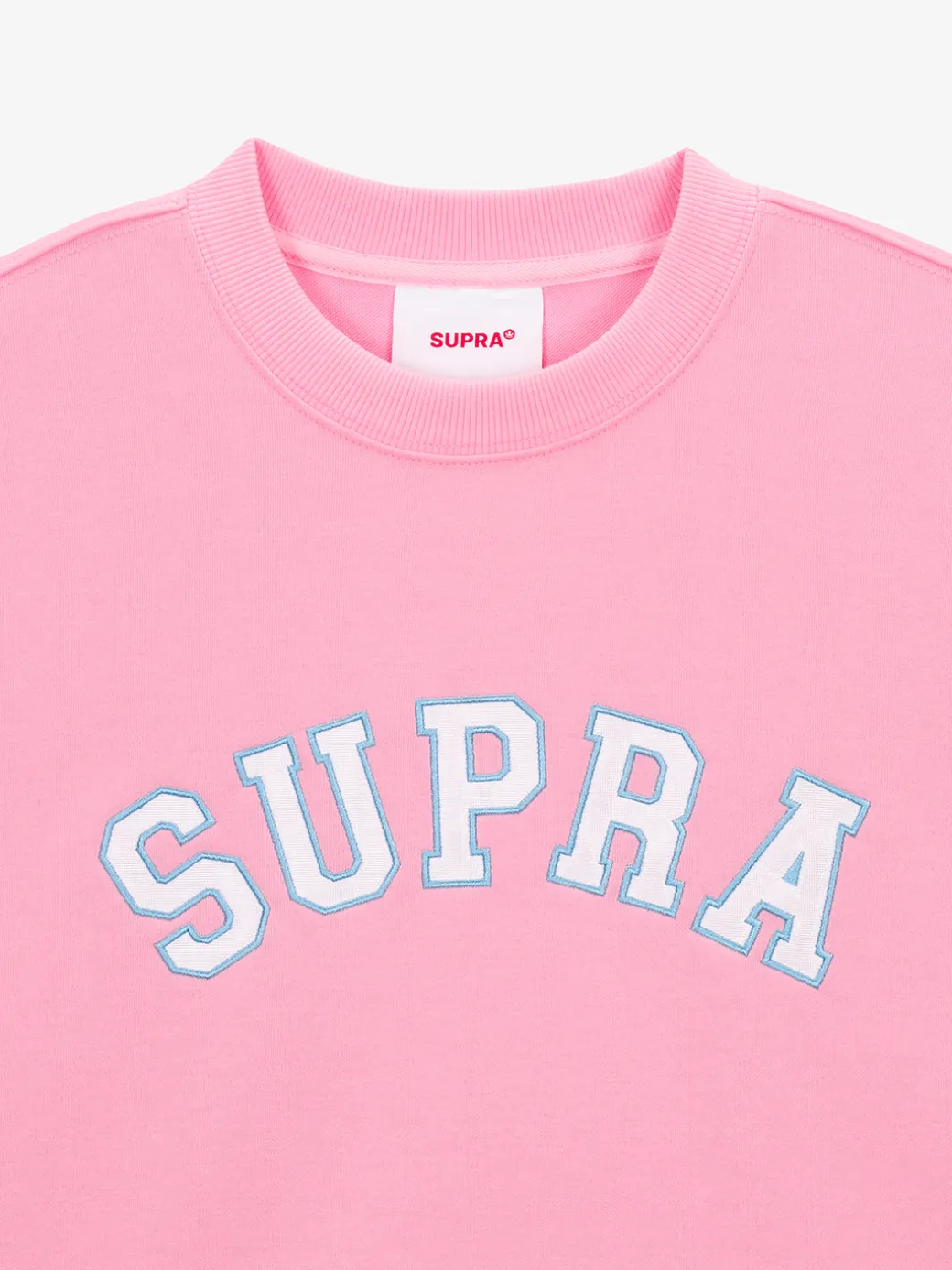 VARSITY WOMEN ARCH LOGO CROP SWEATSHIRTS
